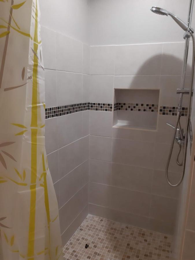 Gite Les Deux Meules Sainte-Colombe  Ngoại thất bức ảnh