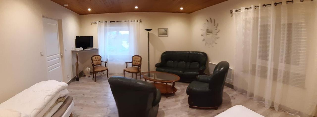 Gite Les Deux Meules Sainte-Colombe  Ngoại thất bức ảnh