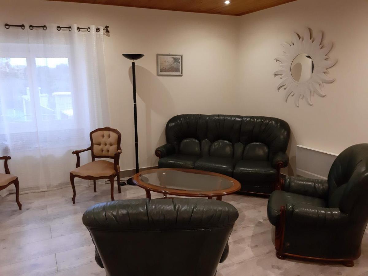 Gite Les Deux Meules Sainte-Colombe  Ngoại thất bức ảnh